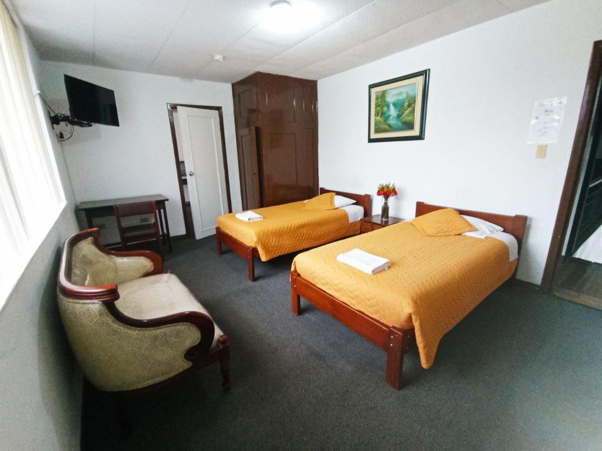 Hotel 9 De Octubre Quito Exteriér fotografie