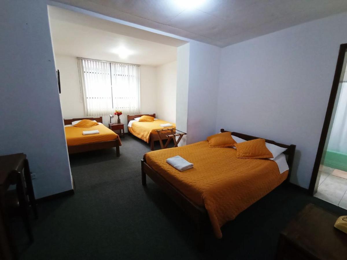 Hotel 9 De Octubre Quito Exteriér fotografie