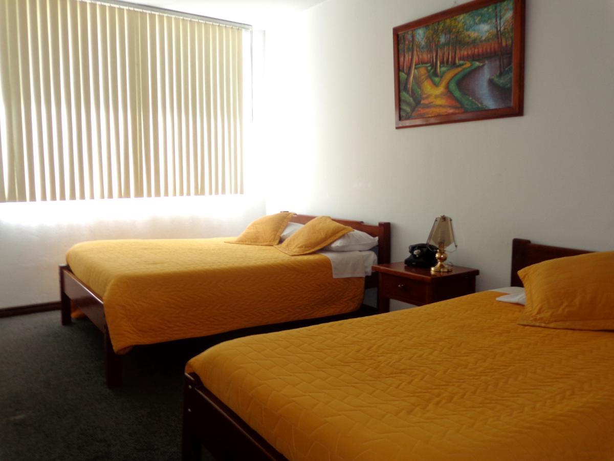 Hotel 9 De Octubre Quito Exteriér fotografie