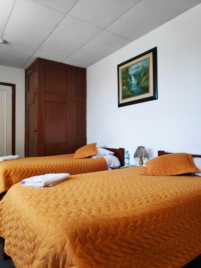 Hotel 9 De Octubre Quito Exteriér fotografie